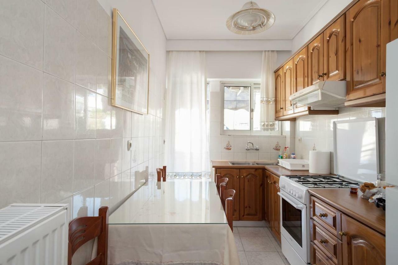 Elegant Athenian Apartment Exterior photo