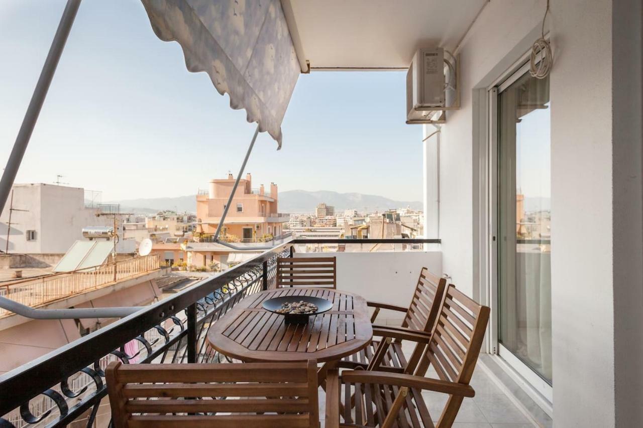 Elegant Athenian Apartment Exterior photo